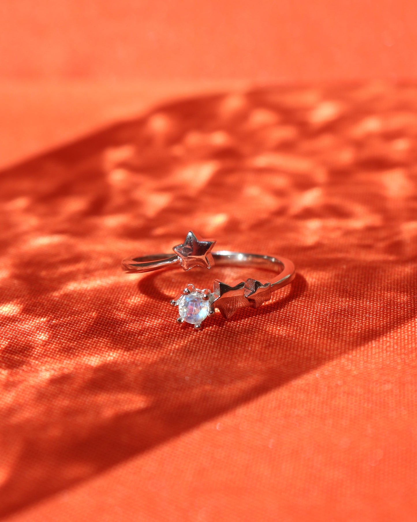 Anillo Laura