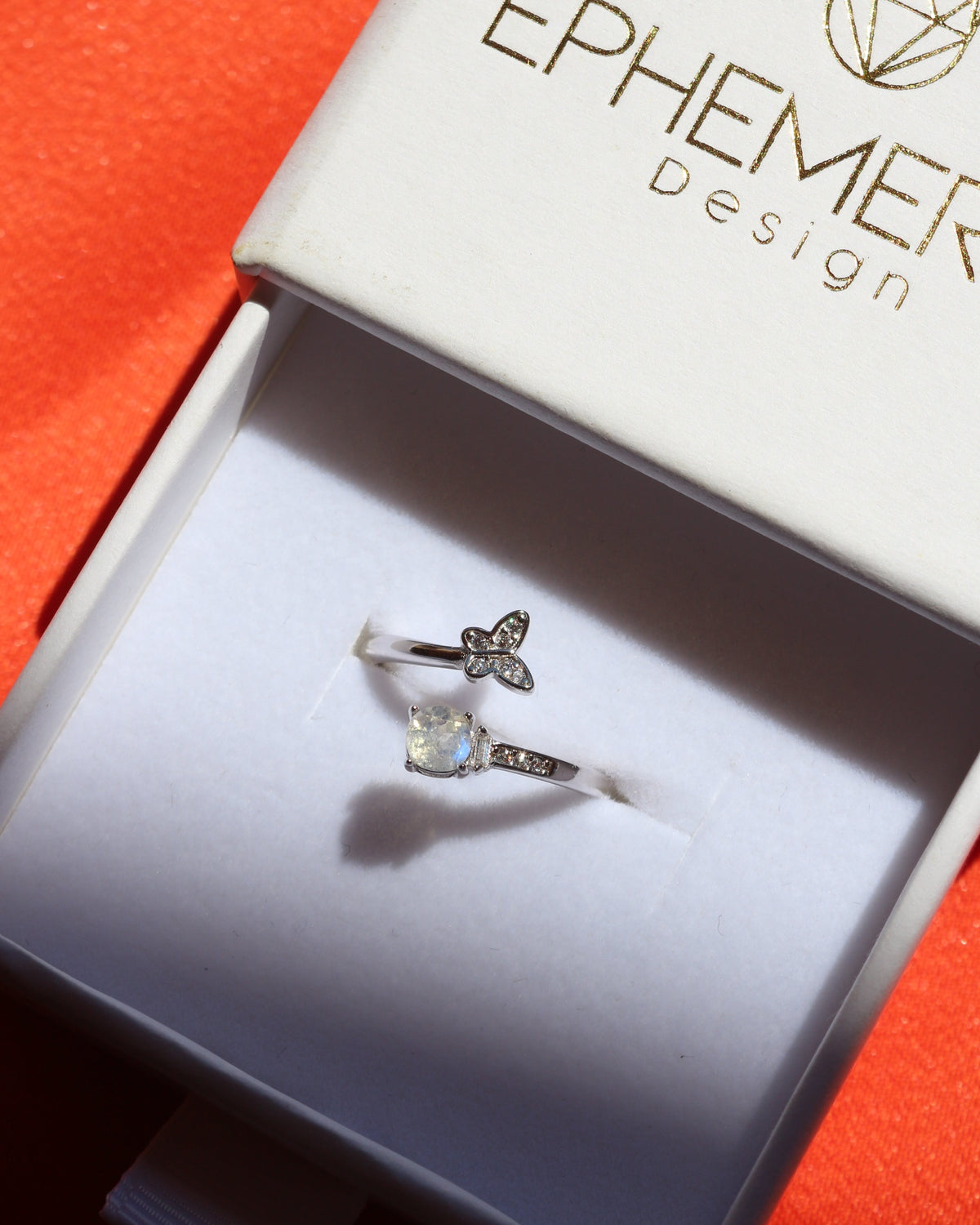 Anillo mariposa