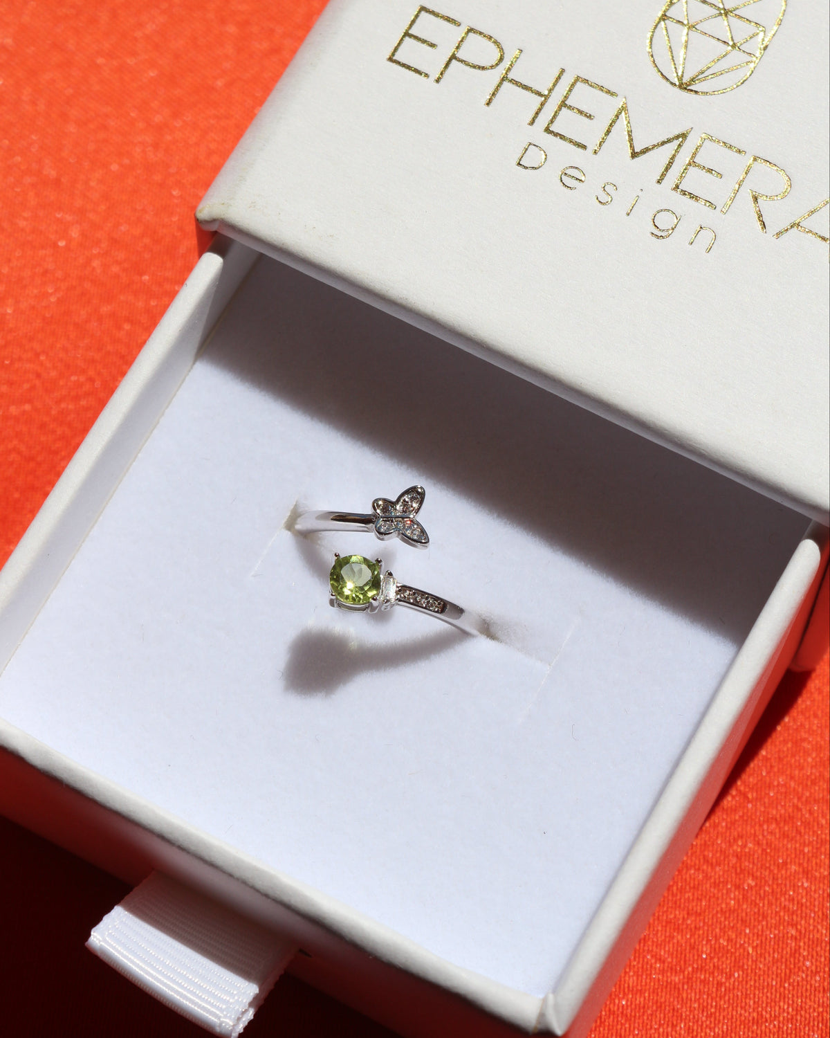 Anillo mariposa