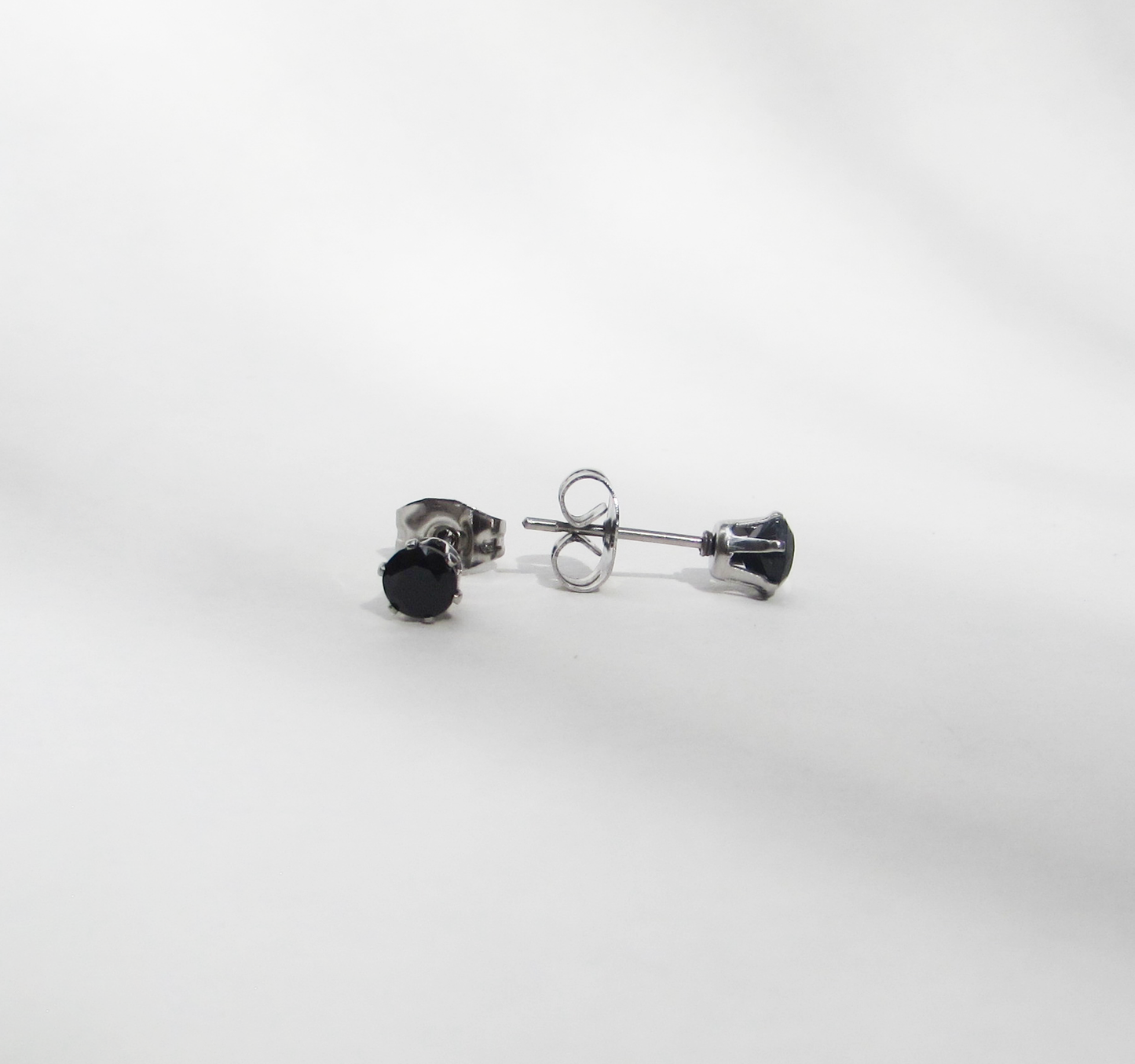 Aretes de Espinela Negra