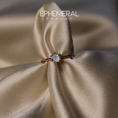 Anillo de plata con gema Labradorita