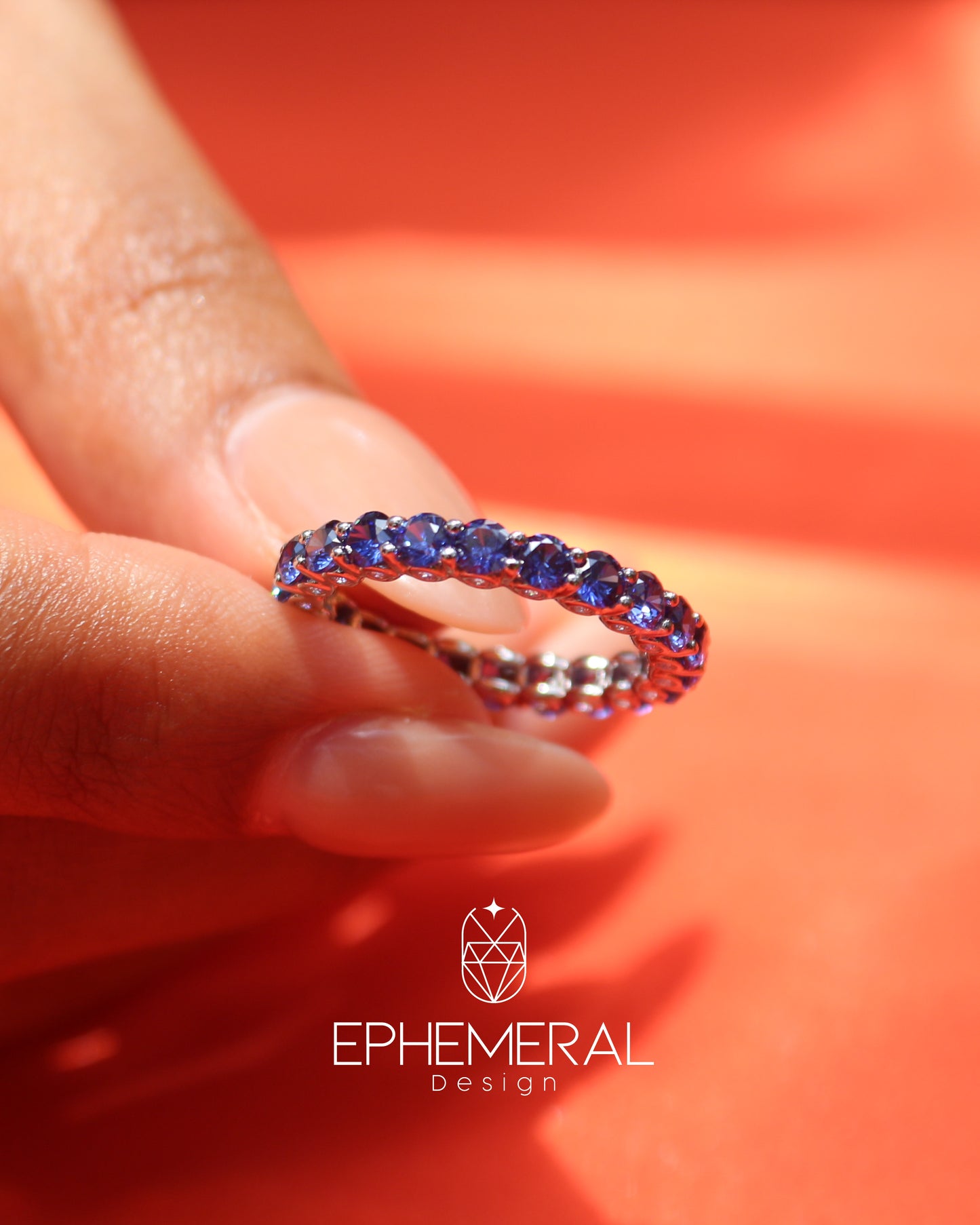 Anillo azul zafiro