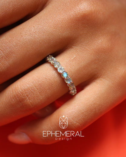 Anillo de labradorita