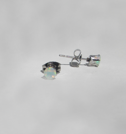 Aretes en acero inoxidable con Opalo